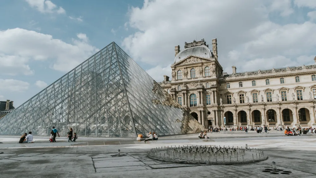 Louvre